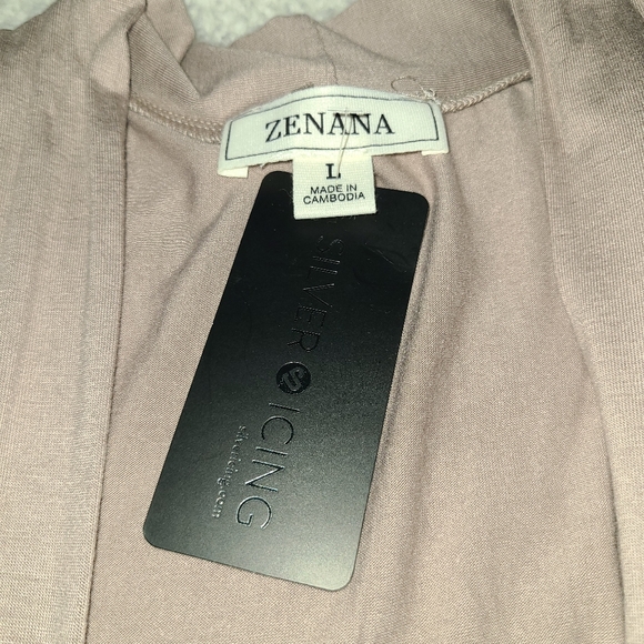 Zenana Lightweight drapery vest - Picture 2 of 3